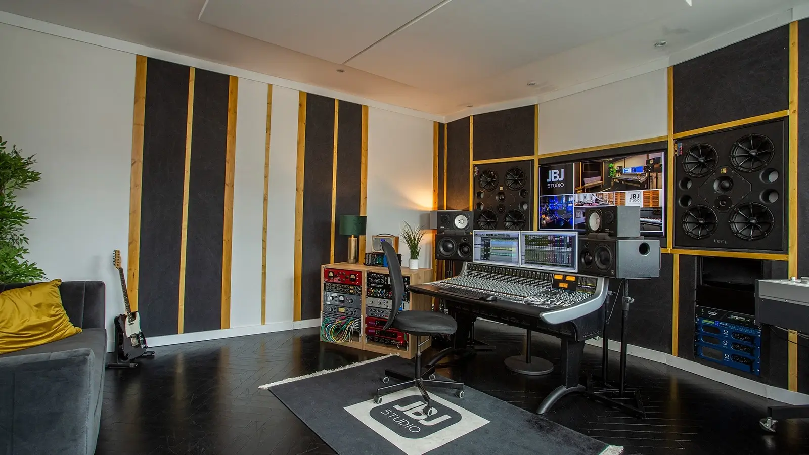 Studio 2 Hire (1 Hour)